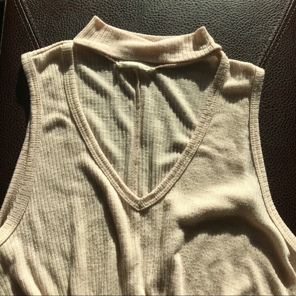 ✨FLASH SALE✨ Cream V-Neck Tunic